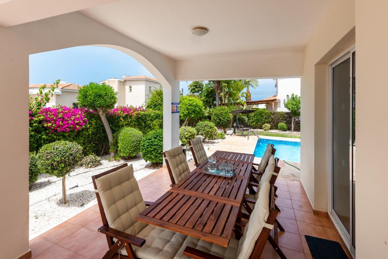 Villa Alysia By Ezoria Villas Coral Bay Extérieur photo