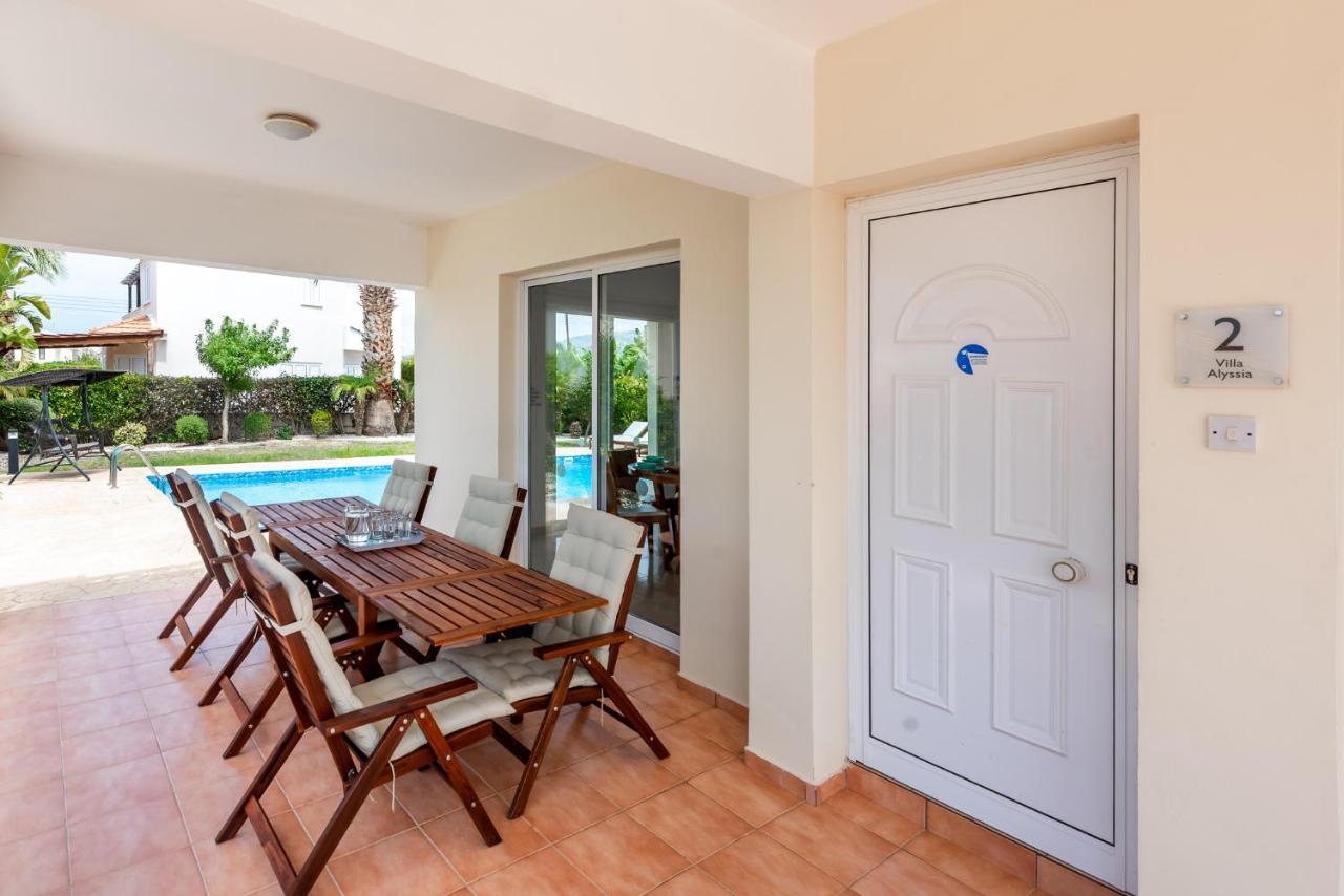 Villa Alysia By Ezoria Villas Coral Bay Extérieur photo