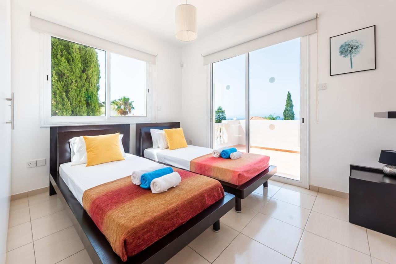 Villa Alysia By Ezoria Villas Coral Bay Extérieur photo